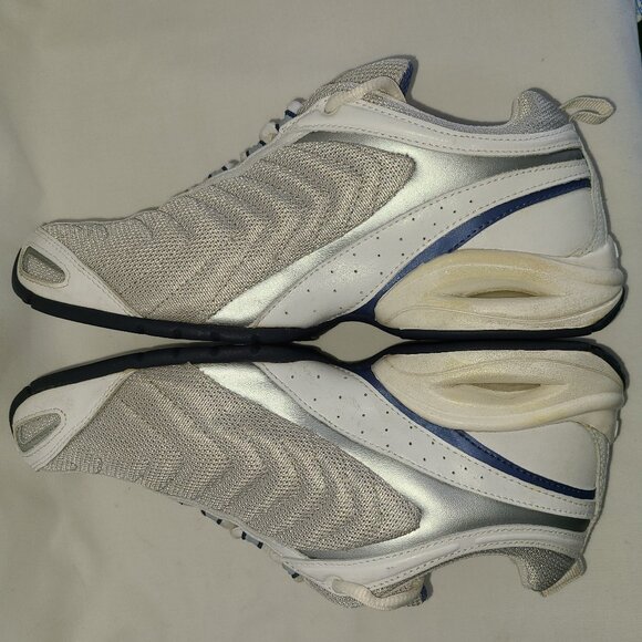Nike Air Women’s Athletic Shoes – White/Grey/Blue - EUC - Picture 2 of 14